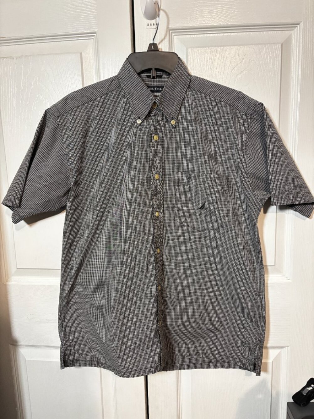 Nautica Mens Blue White Plaid Short Sleeve Button Down Shirt Wrinkle Resistant M